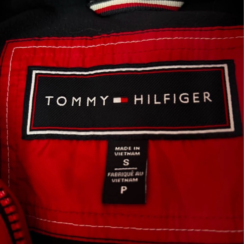 Tommy Hilfiger Bright Red Kids Puffer Jacket - Picture 2 of 2
